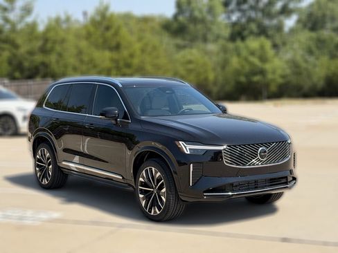 New 2026 Volvo XC90 T8 Plus w/ Protection Package AWD/4WD image 4