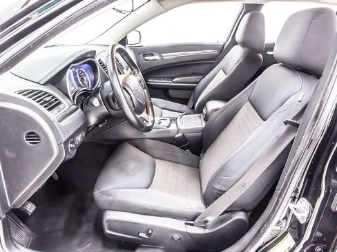 Used 2020 Chrysler 300 Touring w/ Sport Appearance Package image 26