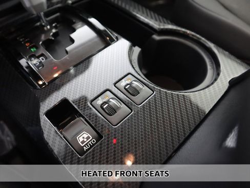 Used 2024 Toyota 4Runner TRD Off-Road Premium image 8