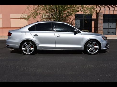 Used 2016 Volkswagen Jetta GLI SEL FWD image 1