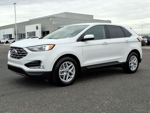 Used 2021 Ford Edge SEL image 3