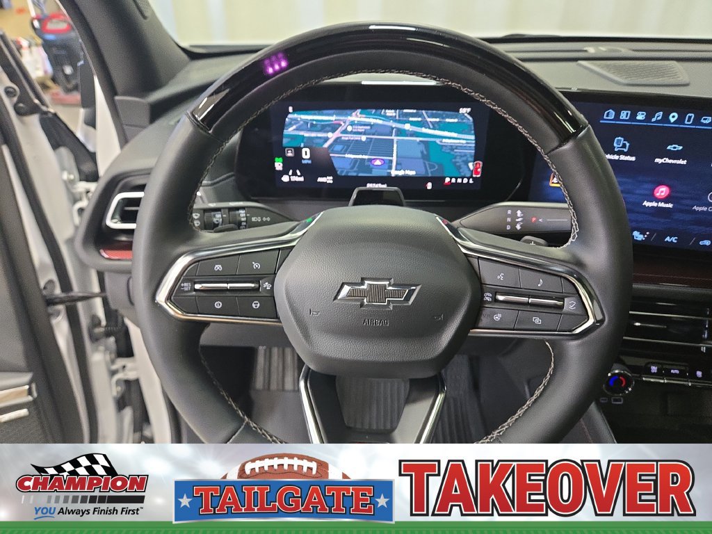 Used 2025 Chevrolet Traverse Z71 w/ Enhanced Driving Package AWD/4WD image 18