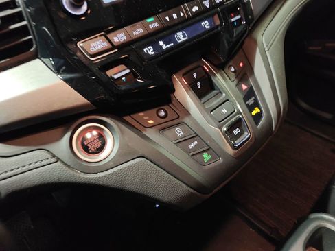 Used 2023 Honda Odyssey EX-L image 10