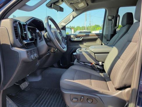 Used 2023 Chevrolet Silverado 1500 LT AWD/4WD image 8