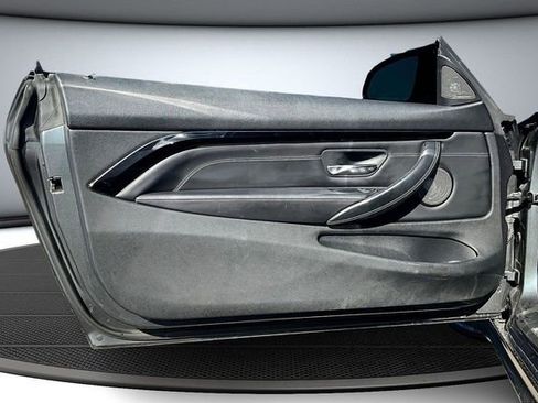 Used 2020 BMW M4 Coupe w/ Competition Package image 19