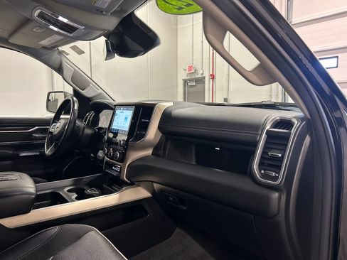 Used 2022 RAM 1500 Laramie AWD/4WD image 35