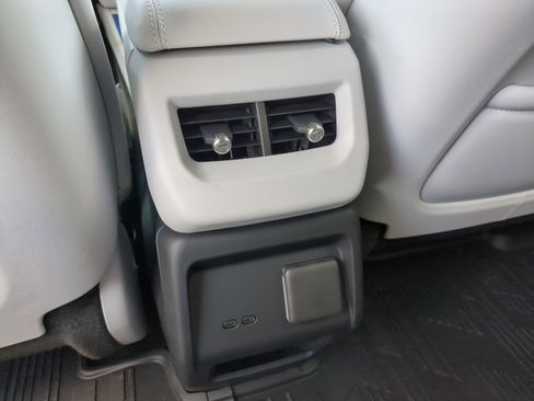 New 2026 Cadillac Optiq Luxury 1 image 16