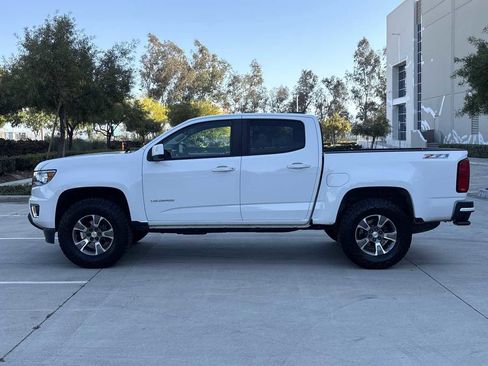 Used 2020 Chevrolet Colorado Z71 AWD/4WD image 6