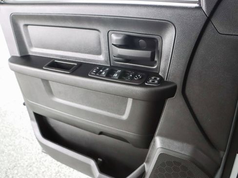 Used 2024 RAM 3500 Tradesman w/ Chrome Appearance Group image 21