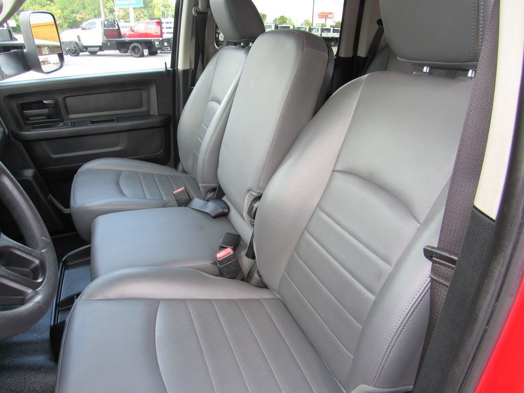 Used 2018 RAM 5500 Tradesman w/ Max Tow Package RWD image 14