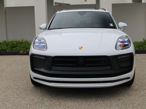 Used 2026 Porsche Macan GTS AWD/4WD image 10