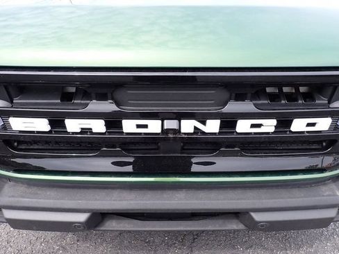 Certified 2023 Ford Bronco Outer Banks AWD/4WD image 12