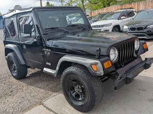 Used 2002 Jeep Wrangler X image 3