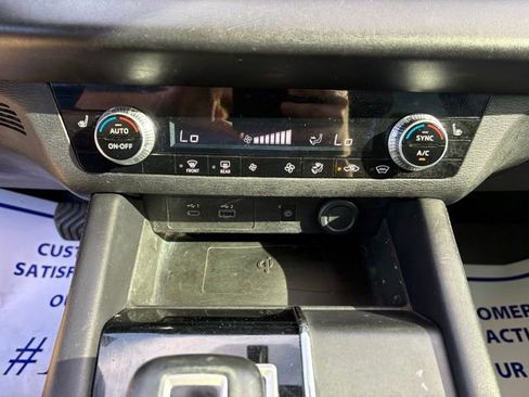 Used 2022 Mitsubishi Outlander SE AWD/4WD image 19