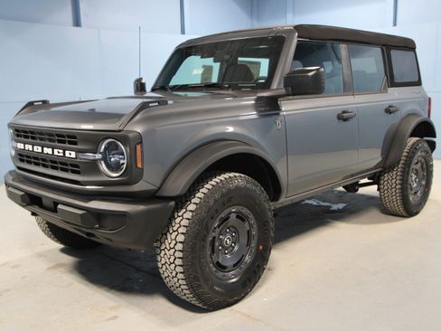 New 2025 Ford Bronco Base w/ Sasquatch Package image 20
