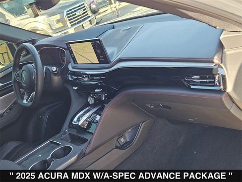 Used 2025 Acura MDX A-Spec image 34