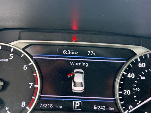 Used 2021 Nissan Sentra SV FWD image 13