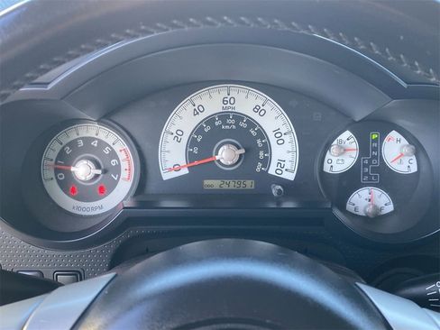 Used 2014 Toyota FJ Cruiser 4WD image 27