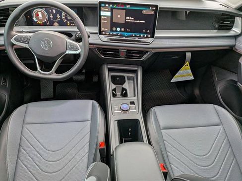 New 2026 Volkswagen Tiguan SE image 15