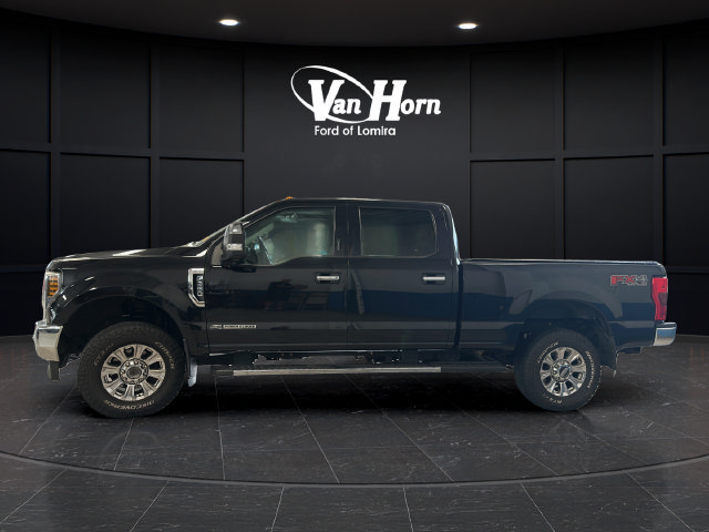 Used 2019 Ford F250 XLT w/ XLT Premium Package AWD/4WD image 4