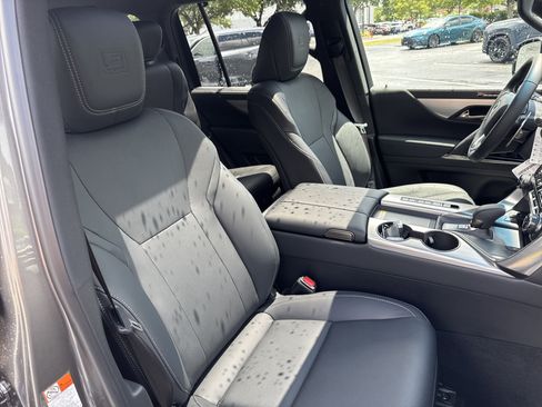 Used 2025 Lexus LX 700h F Sport image 37