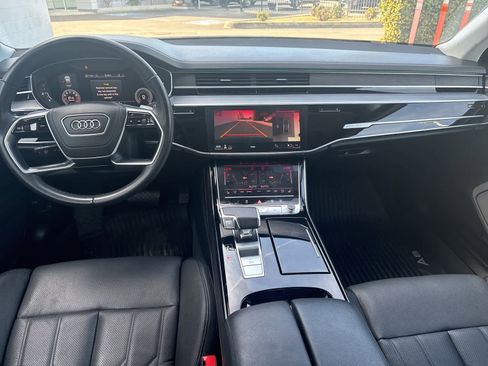 Used 2023 Audi A8 L 3.0T image 3