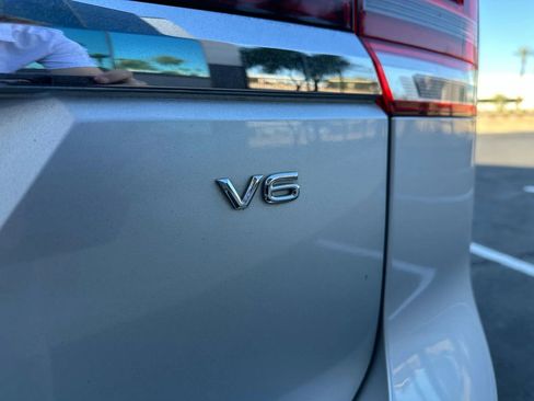 Used 2018 Volkswagen Atlas Launch Edition image 6