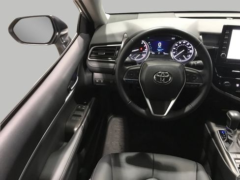 Used 2024 Toyota Camry XLE image 12