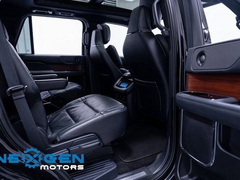 Used 2022 Lincoln Navigator Reserve AWD/4WD image 47