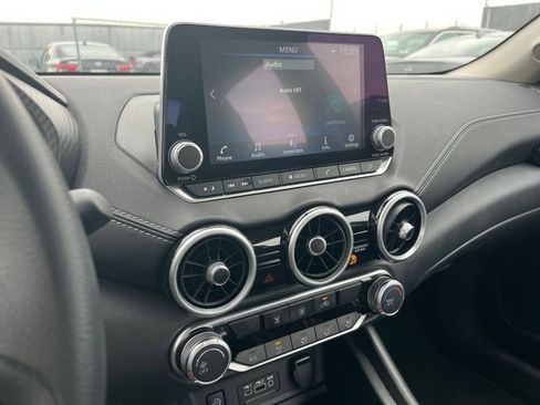 Used 2025 Nissan Sentra SV FWD image 16