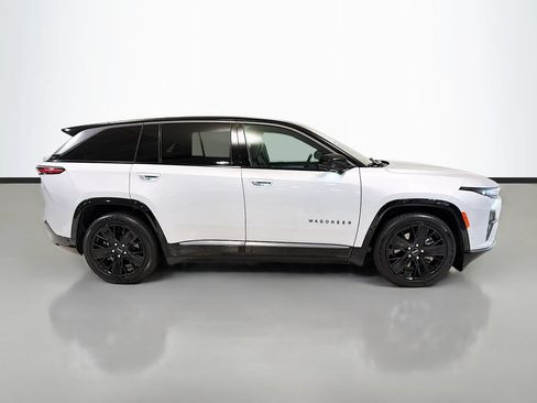 Used 2024 Jeep Wagoneer Launch Edition AWD/4WD image 9