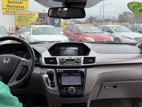 Used 2015 Honda Odyssey EX-L image 15