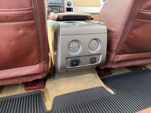 Used 2014 Ford F150 King Ranch w/ King Ranch Luxury Package image 32