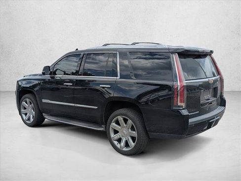 Used 2015 Cadillac Escalade Luxury AWD/4WD image 8