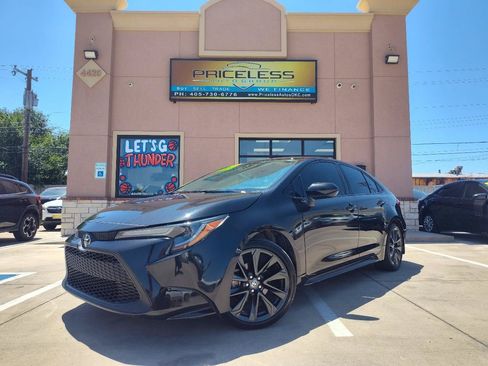 Used 2022 Toyota Corolla LE FWD image 1