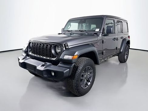 Used 2026 Jeep Wrangler Unlimited Sport AWD/4WD image 3