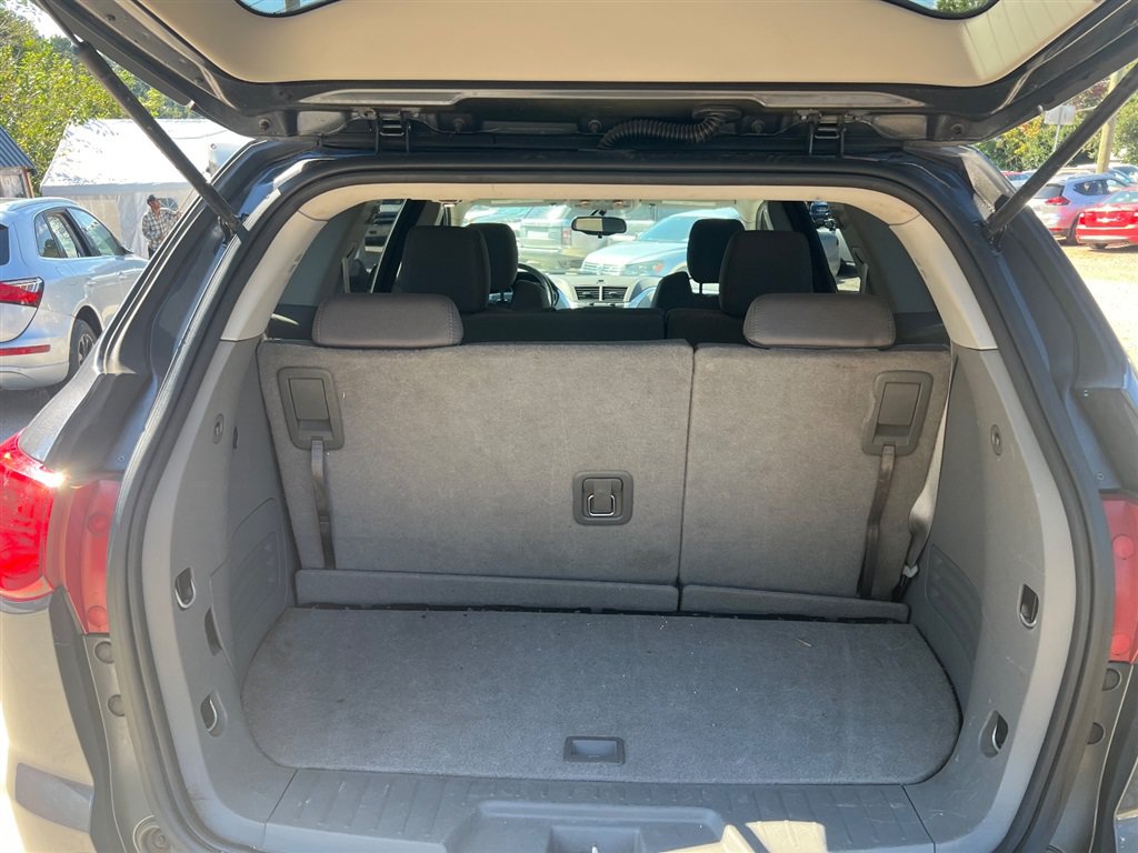 Used 2012 Chevrolet Traverse LS FWD image 18