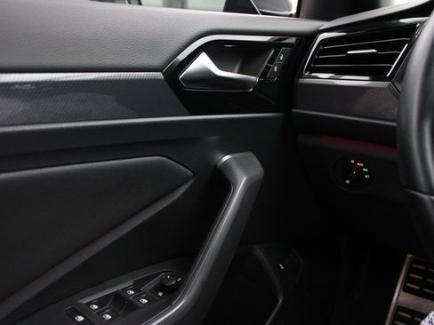 Used 2019 Volkswagen Jetta GLI image 20