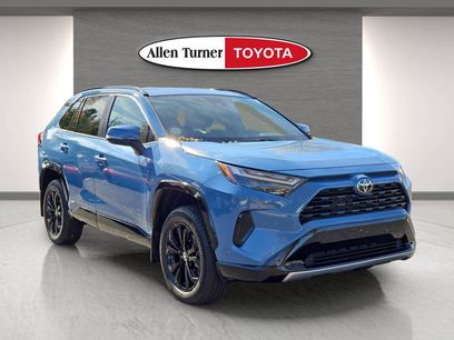 Used 2025 Toyota RAV4 SE