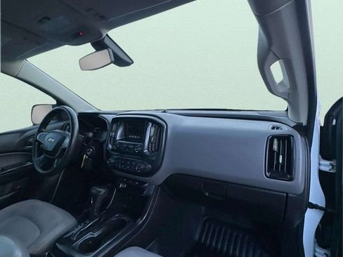 Used 2017 Chevrolet Colorado W/T w/ WT Convenience Package AWD/4WD image 5