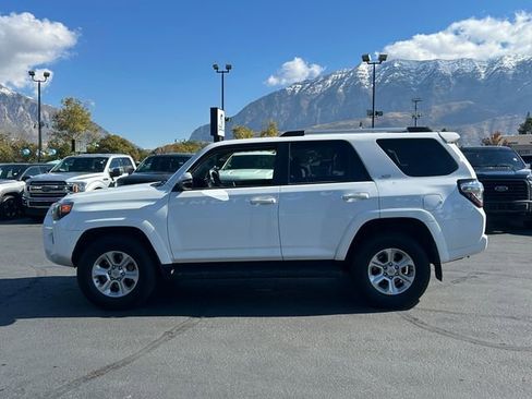Used 2023 Toyota 4Runner SR5 Premium AWD/4WD image 8
