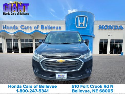 Used 2020 Chevrolet Traverse LS AWD/4WD image 2
