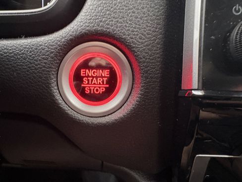 Used 2022 Honda CR-V Touring image 17