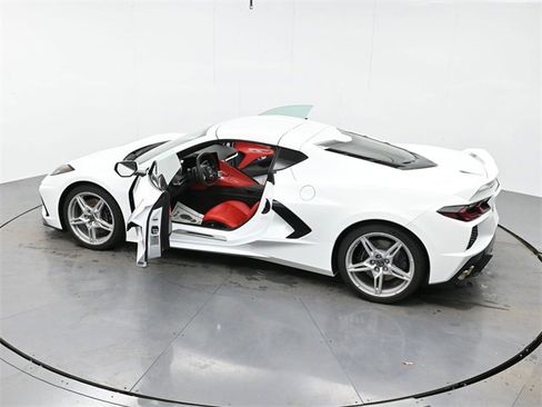 Used 2024 Chevrolet Corvette Stingray Preferred Cpe w/ Z51 Performance Package image 40