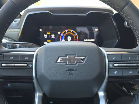 New 2026 Chevrolet Colorado ZR2 w/ Technology Package AWD/4WD image 20