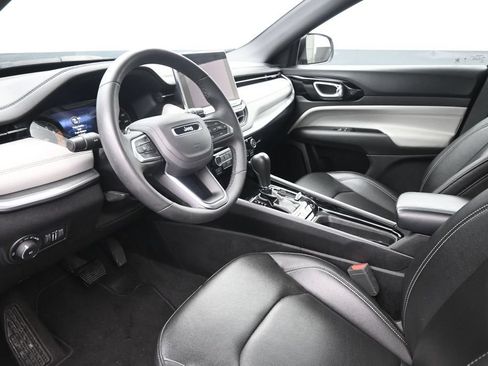 Used 2025 Jeep Compass Limited AWD/4WD image 20