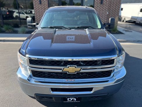 Used 2011 Chevrolet Silverado 2500 LT AWD/4WD image 9