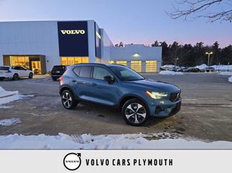 Used 2023 Volvo XC40 B5 Plus w/ Climate Package video 1
