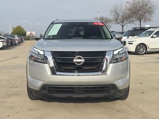 Certified 2025 Nissan Pathfinder SV video 2