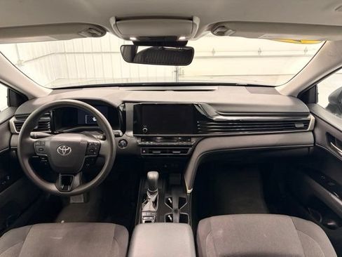 Used 2025 Toyota Camry LE w/ Convenience Package FWD image 13